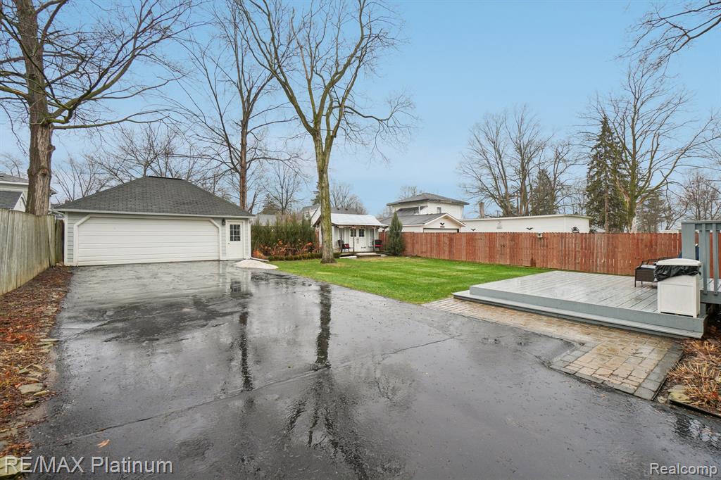 409 S Walnut Street, Howell, MI 48843 — Photo 21