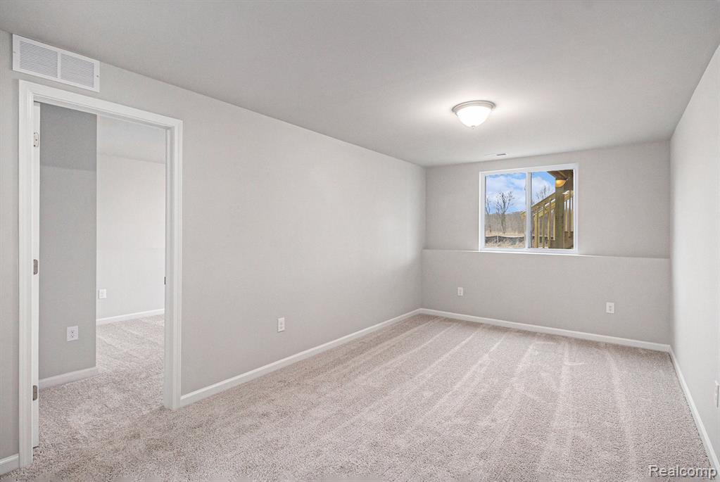 8346 Majestic Boulevard, Fowlerville, MI 48836 — Photo 12