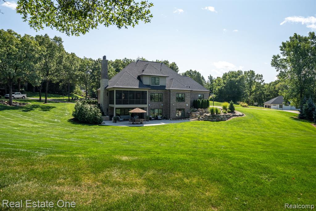 5525 Avington Parkway, Clarkston, MI 48348 — Photo 69