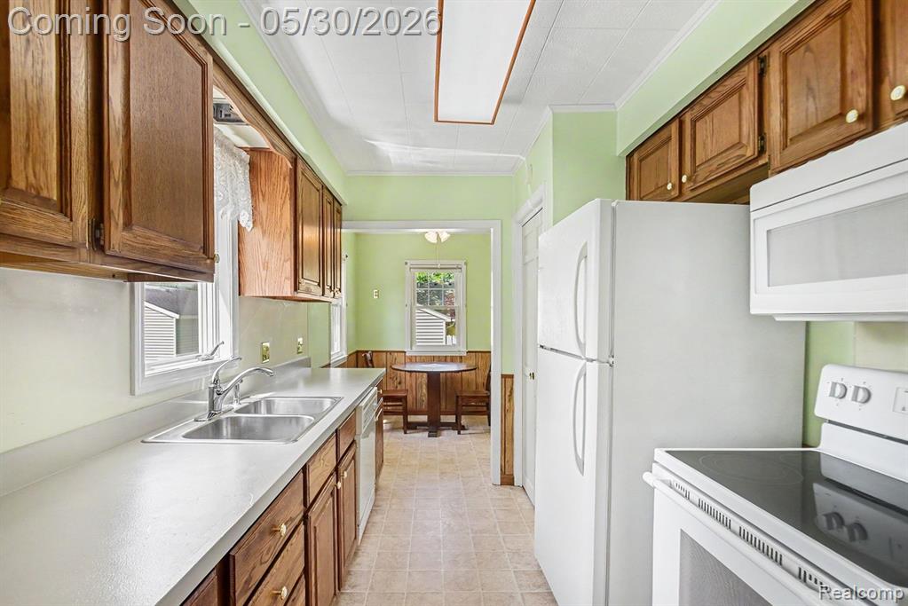1427 21st Street, Port Huron, MI 48060 — Photo 6