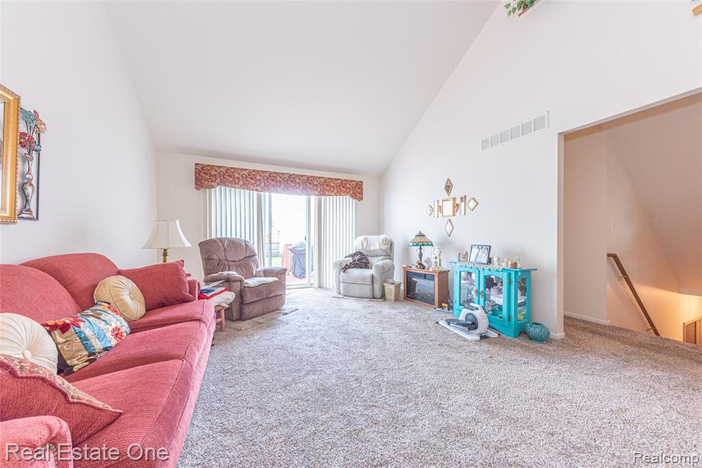 754 Challenging Trail, South Lyon, MI 48178 — Photo 12