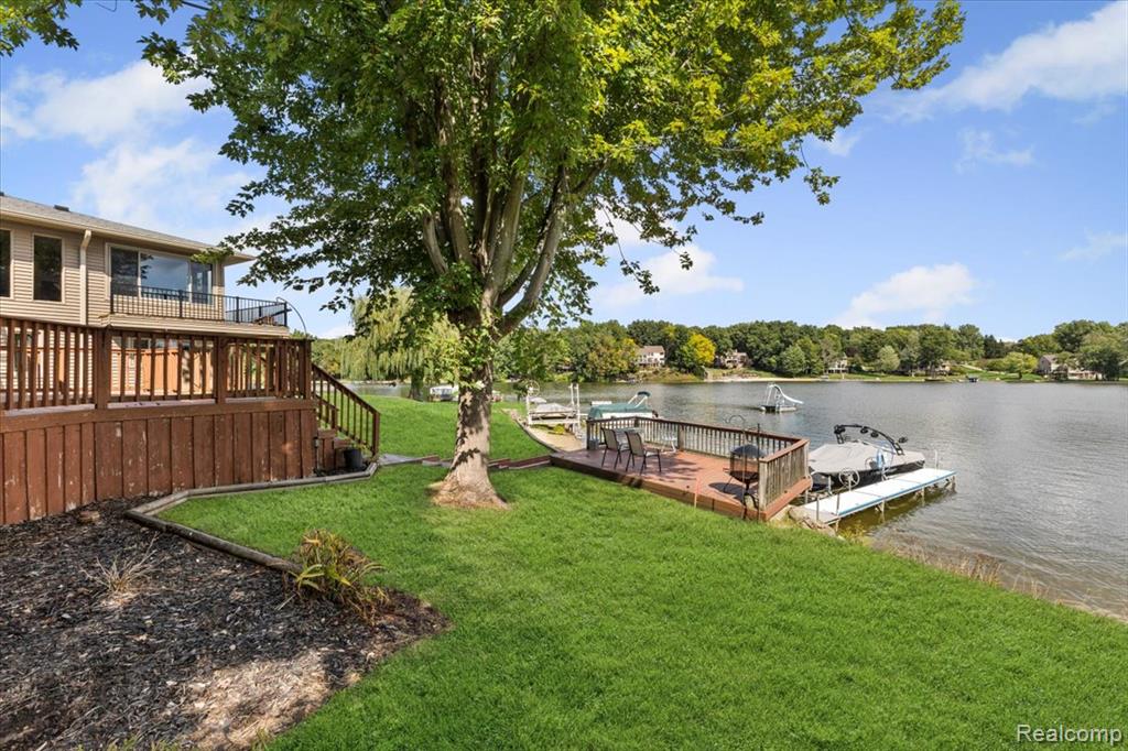 8437 WOODLAND SHORE Drive, Brighton, MI 48114 — Photo 69