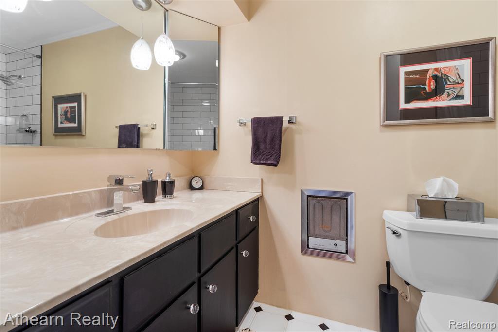 6600 W Shore Drive, Weidman, MI 48893 — Photo 23