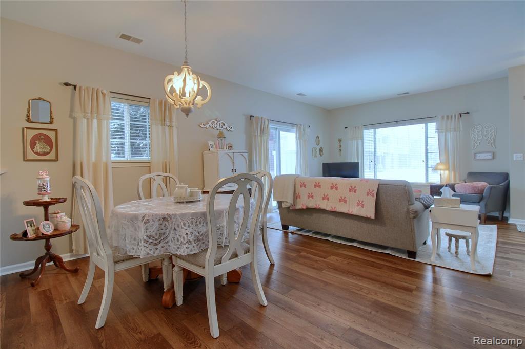 24031 Fairlane Boulevard, Trenton, MI 48183 — Photo 7