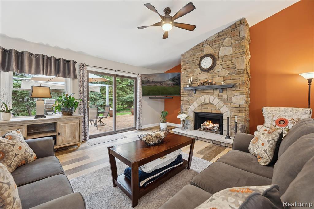 9762 Dickerson Court, South Lyon, MI 48178 — Photo 10