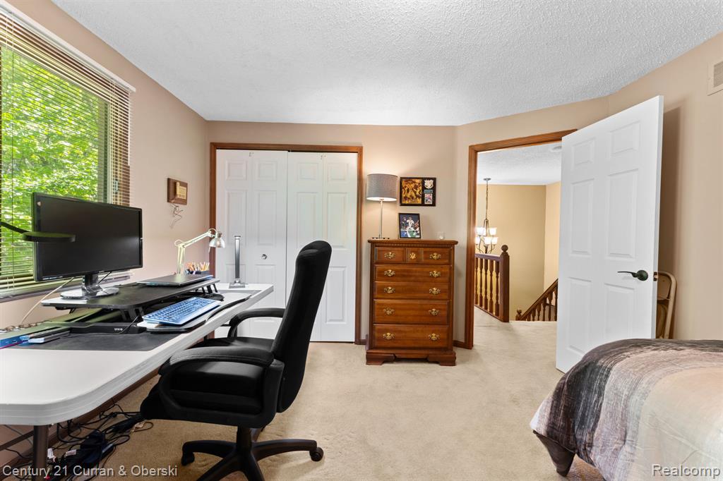 44962 Steeplepath, Novi, MI — Photo 29