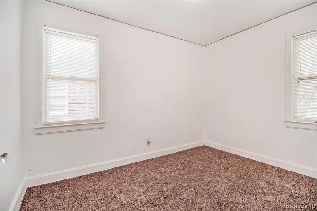 8100 ROBSON Street, Detroit, MI 48228 — Photo 10