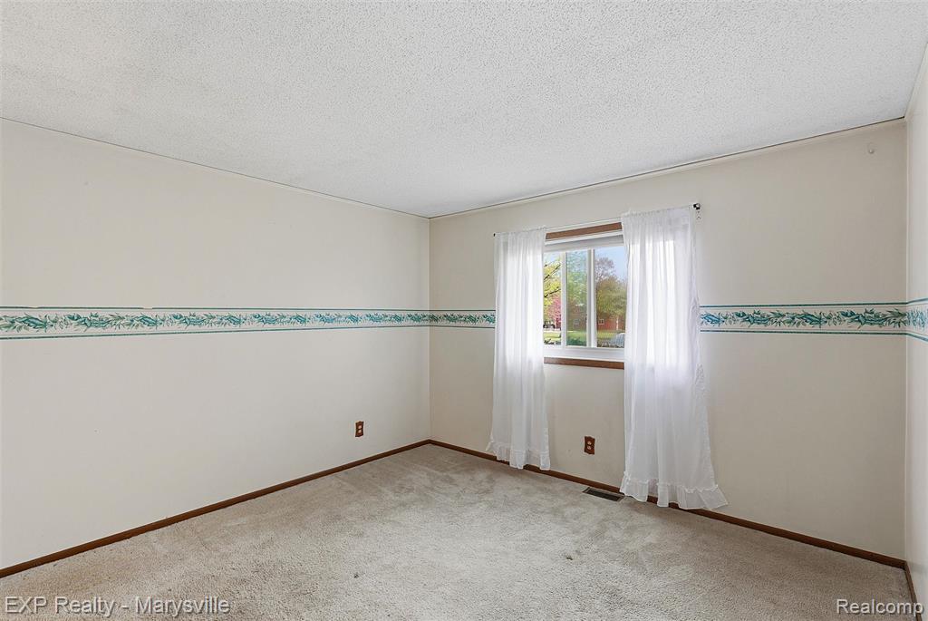 12265 Hough Road, Memphis, MI — Photo 21