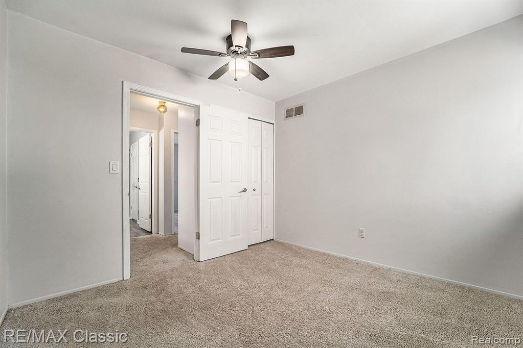 5844 BIG PINE Drive, Ypsilanti, MI 48197 — Photo 16