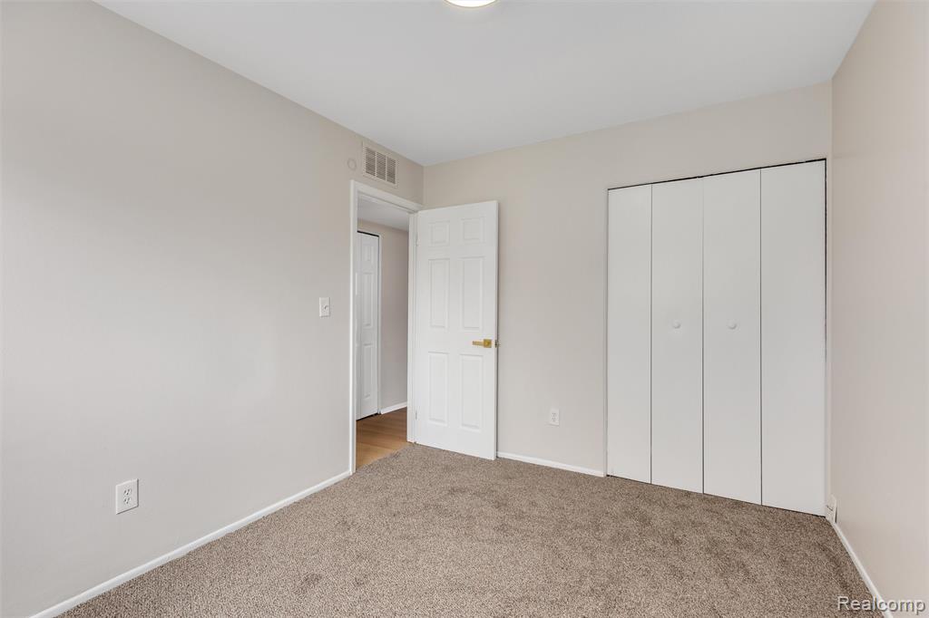 8694 Maxwell Avenue, Warren, MI 48089 — Photo 13