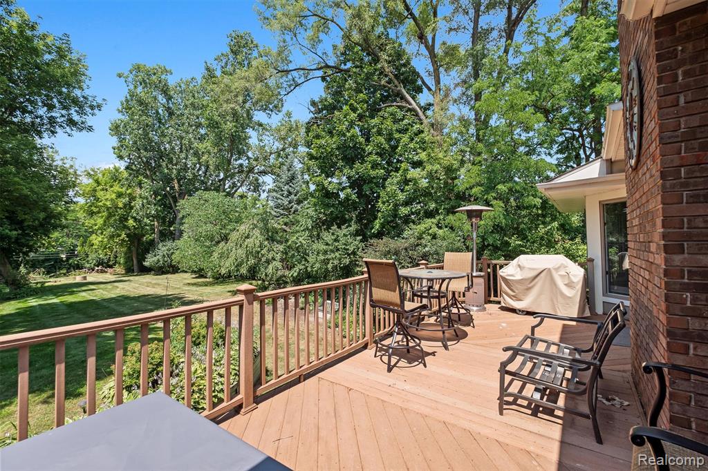 41855 Brentwood Drive, Plymouth, MI 48170 — Photo 35
