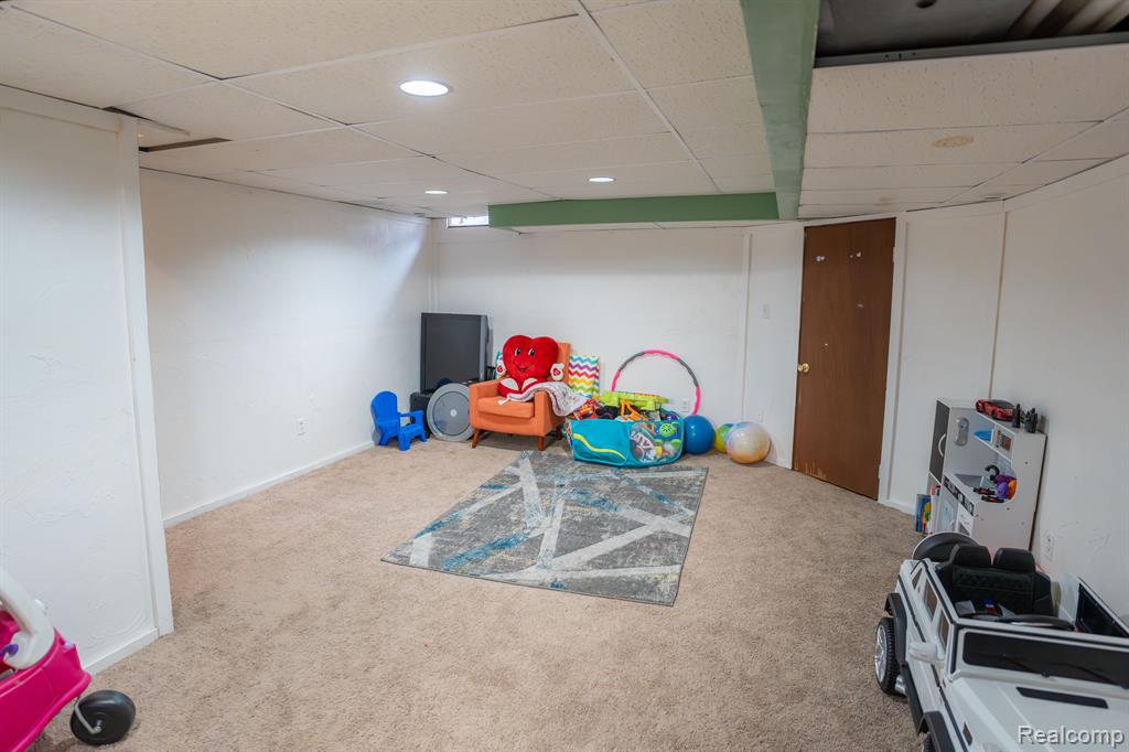 4468 15 MILE Road, 104, Sterling Heights, MI 48310 — Photo 18