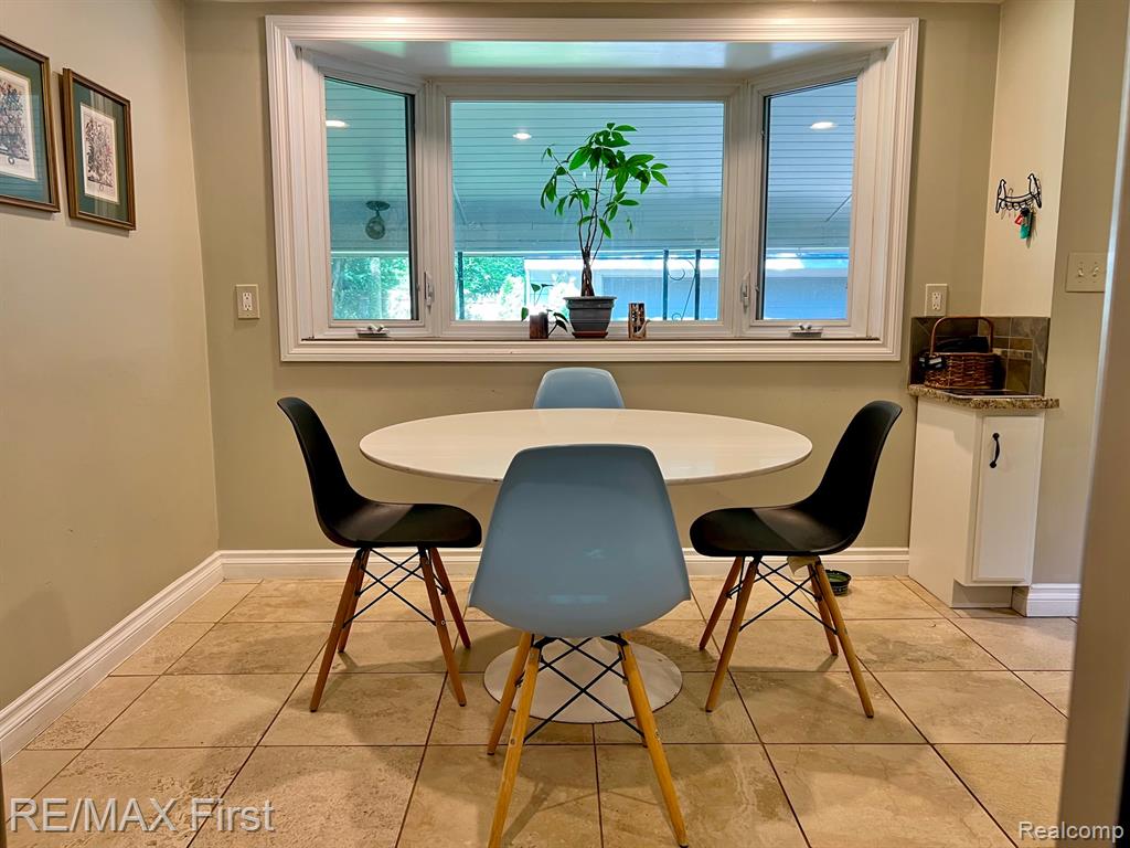 908 Marywood Drive, Royal Oak, MI 48067 — Photo 8