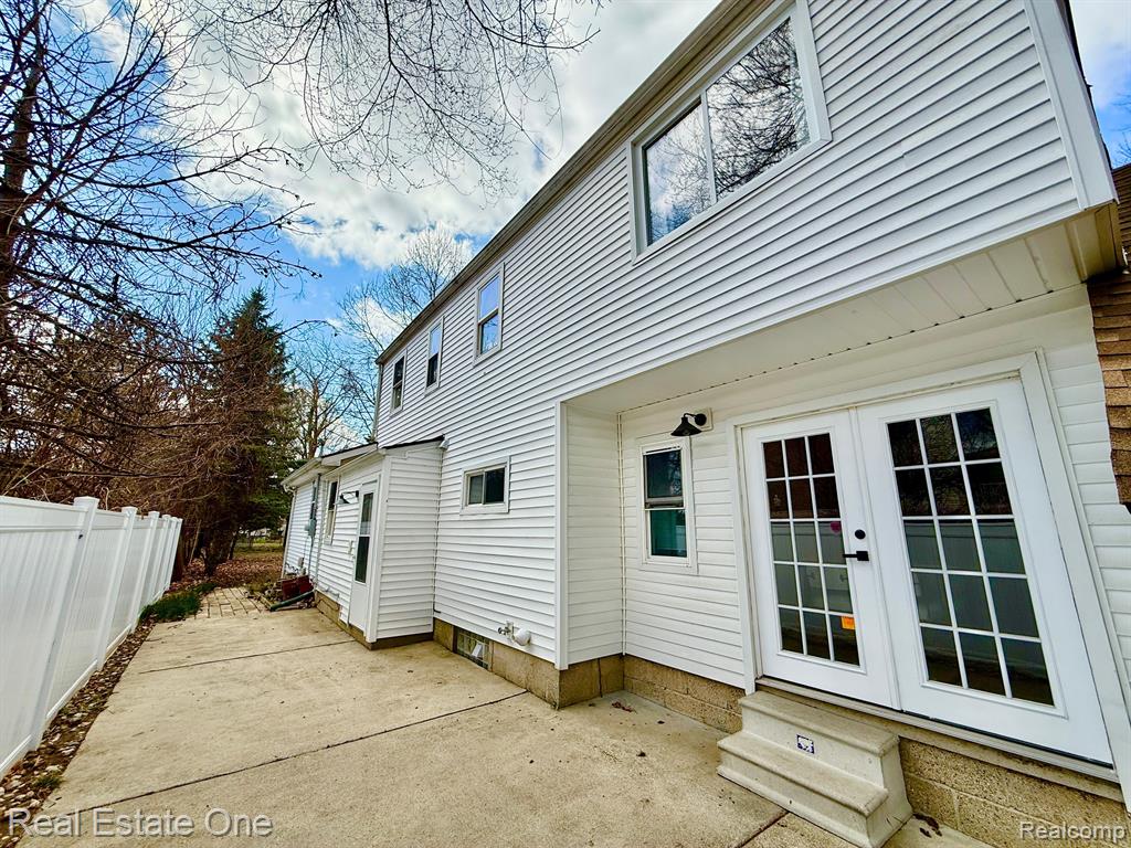 571 ANDRESEN Court, Hazel Park, MI 48030 — Photo 52