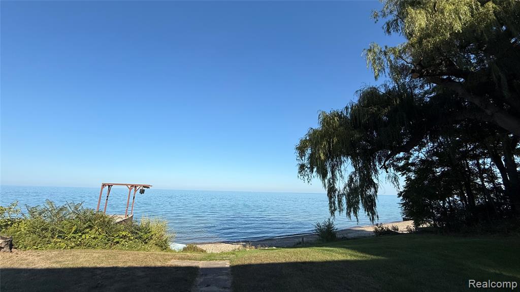 8340 Lakeshore Road, Burtchville, MI 48059 — Photo 11