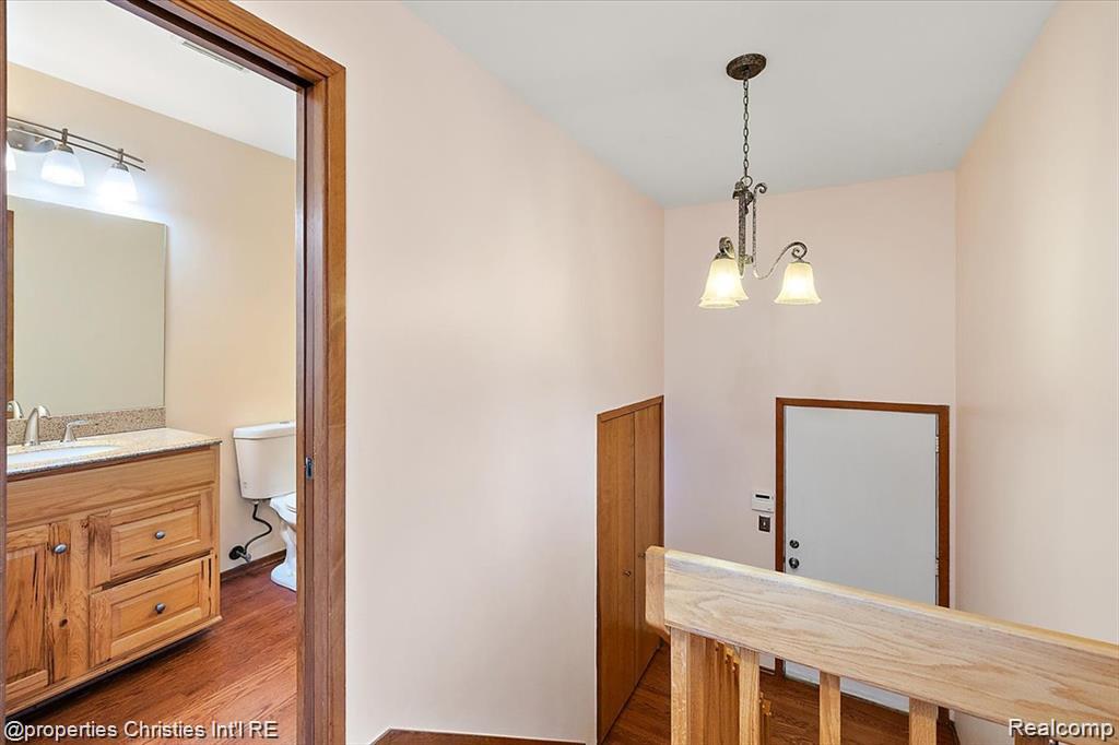 4566 Walden Drive, Bloomfield Hills, MI 48301 — Photo 43
