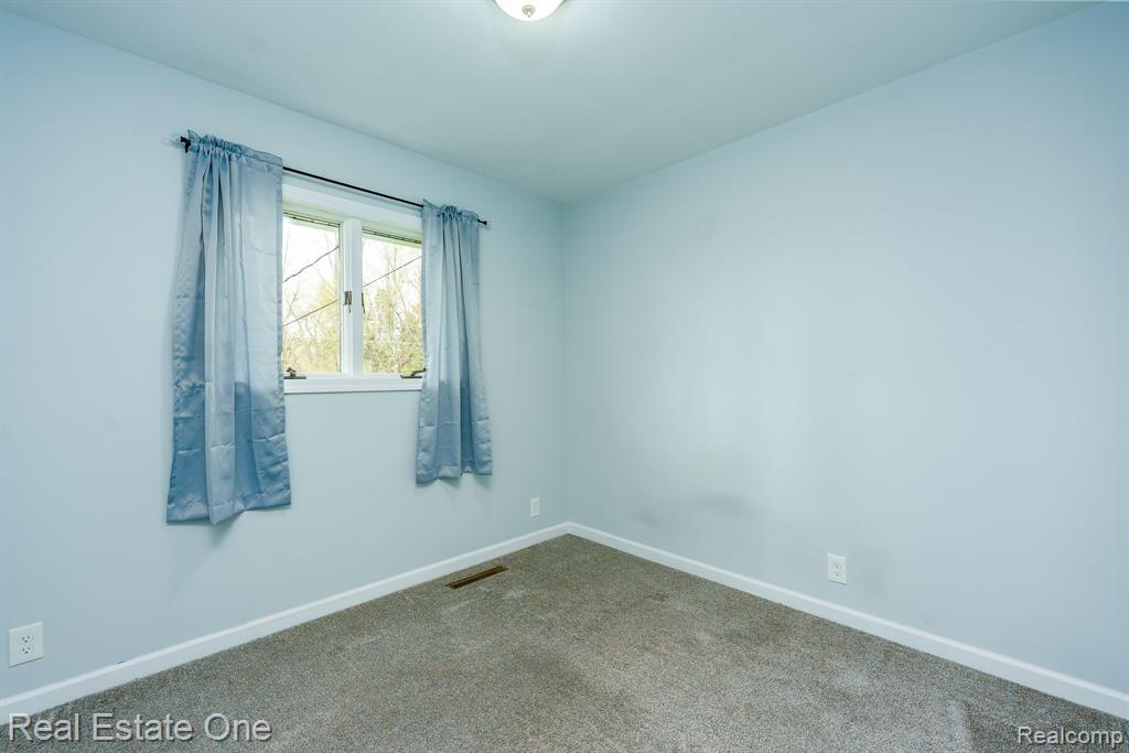 735 Columbiaville Road, Columbiaville, MI 48421 — Photo 19