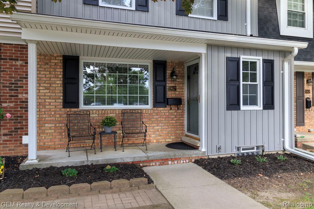 19627 Neptune Court, Northville, MI 48167 — Photo 2