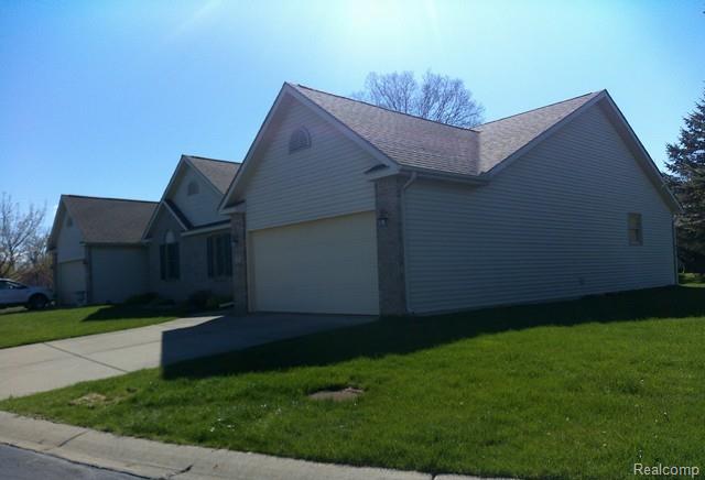 3149 Rotterdam Drive, 69, Clio, MI 48420 — Photo 4