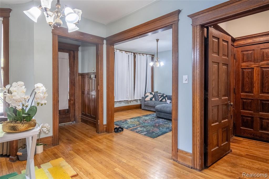 662 Van Dyke Street, Detroit, MI 48214 — Photo 5
