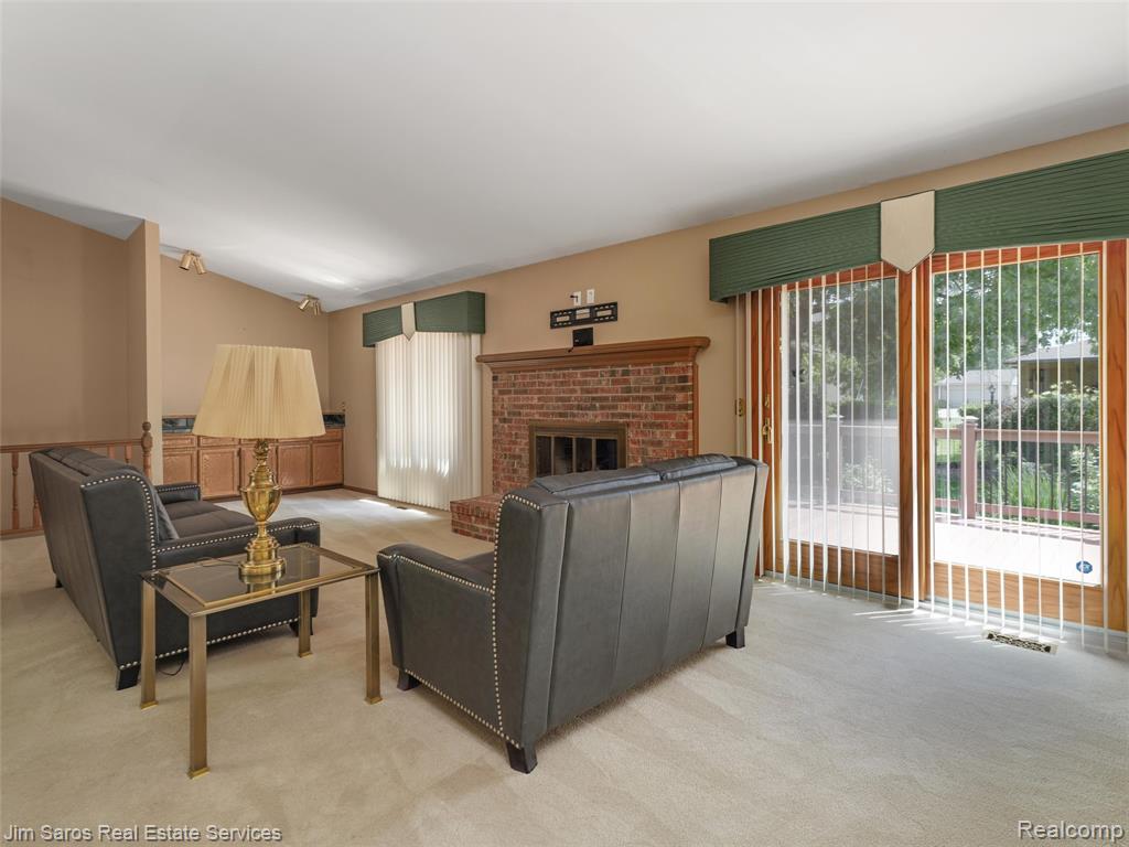 40252 Aynesley Street, Clinton Twp, MI 48038 — Photo 3