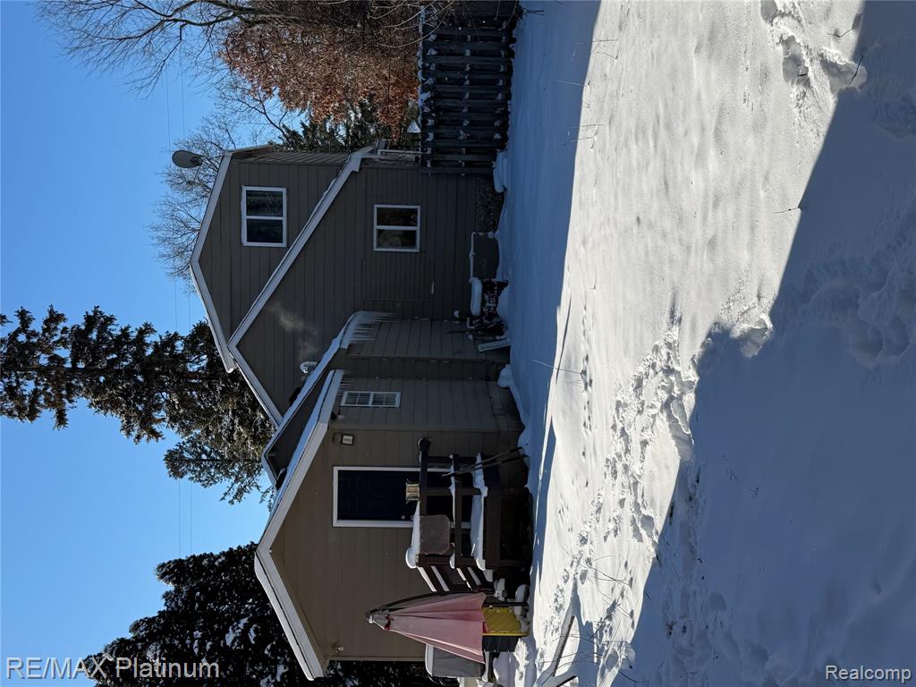 3426 Maple Ridge, Highland, MI 48356 — Photo 3
