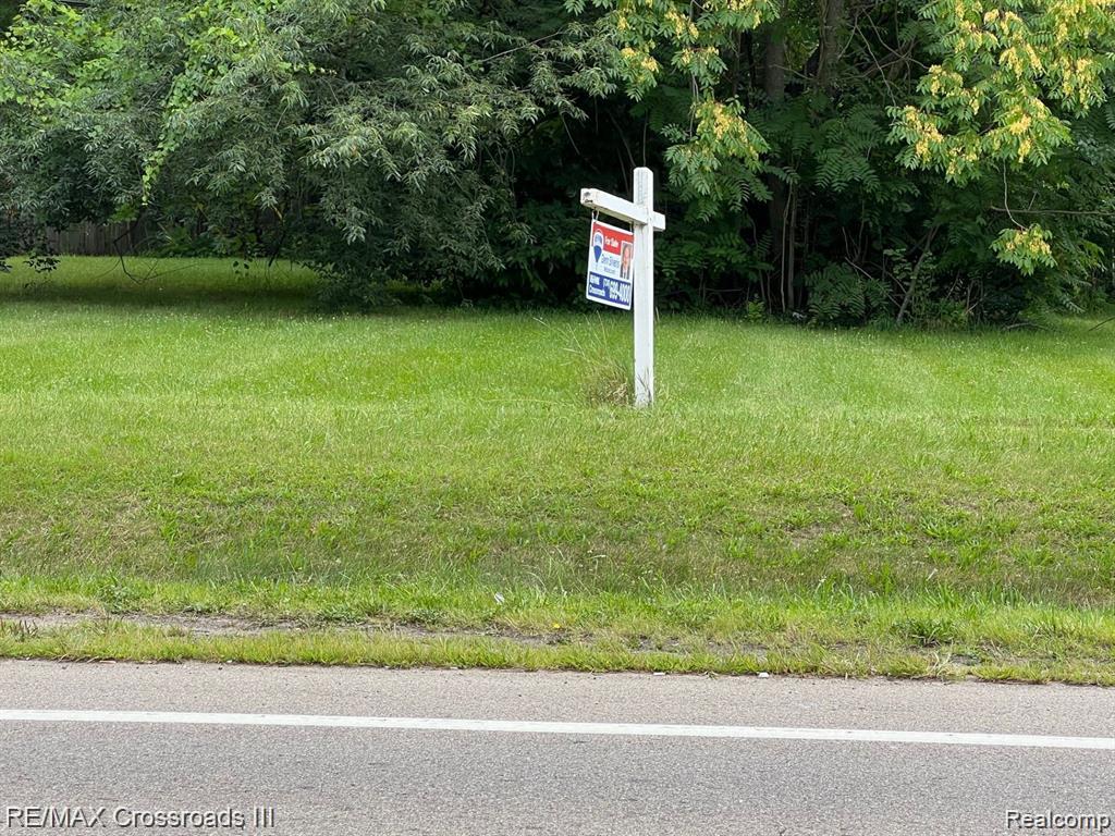 Huron River Dr E Huron River Drive, Belleville, MI 48111 — front exterior