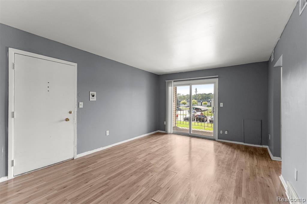 9993 Allen Pointe Drive, Allen Park, MI 48101 — Photo 9