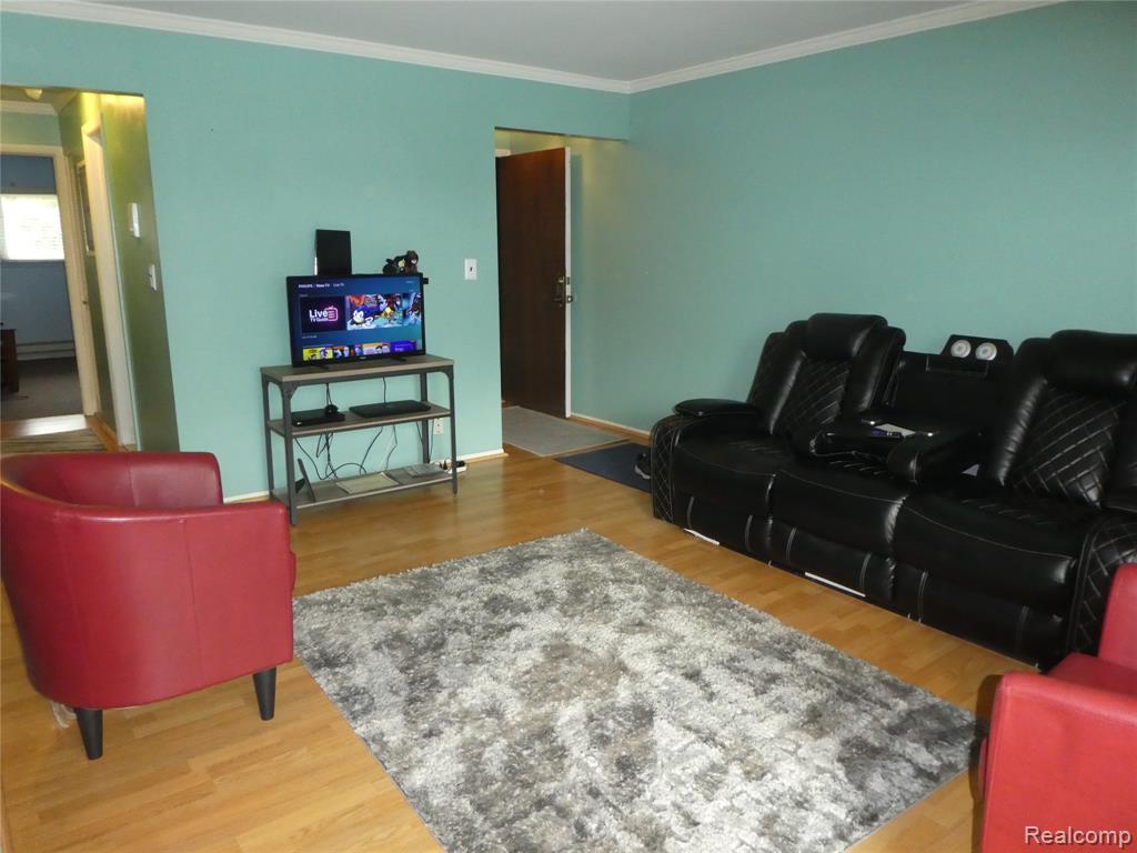 7482 Woodview Street, 4, Westland, MI — Photo 4
