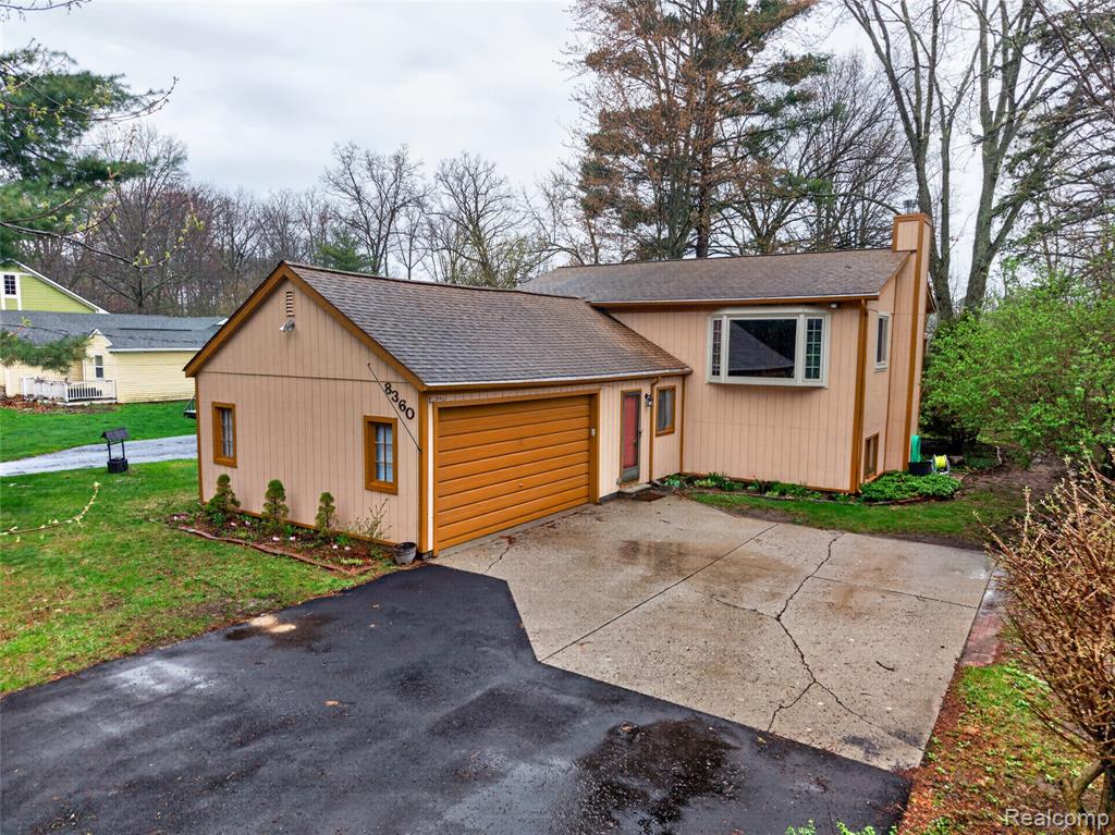 8360 Arlis Street, Commerce Twp, MI 48382 — front exterior