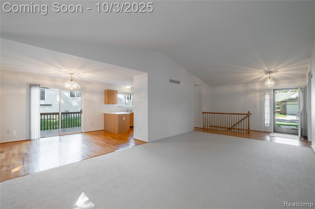 10456 Viewtop Court, Hartland, MI 48353 — Photo 7