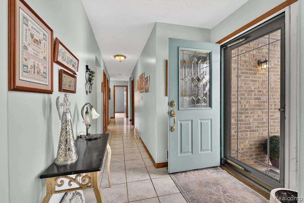 32874 Liparoto Drive, Rockwood, MI — Photo 3