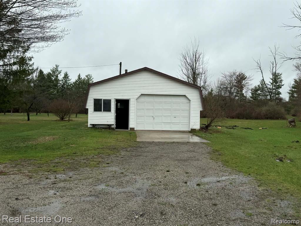 1653 E Pinconning Road, Pinconning, MI 48650 — Photo 7