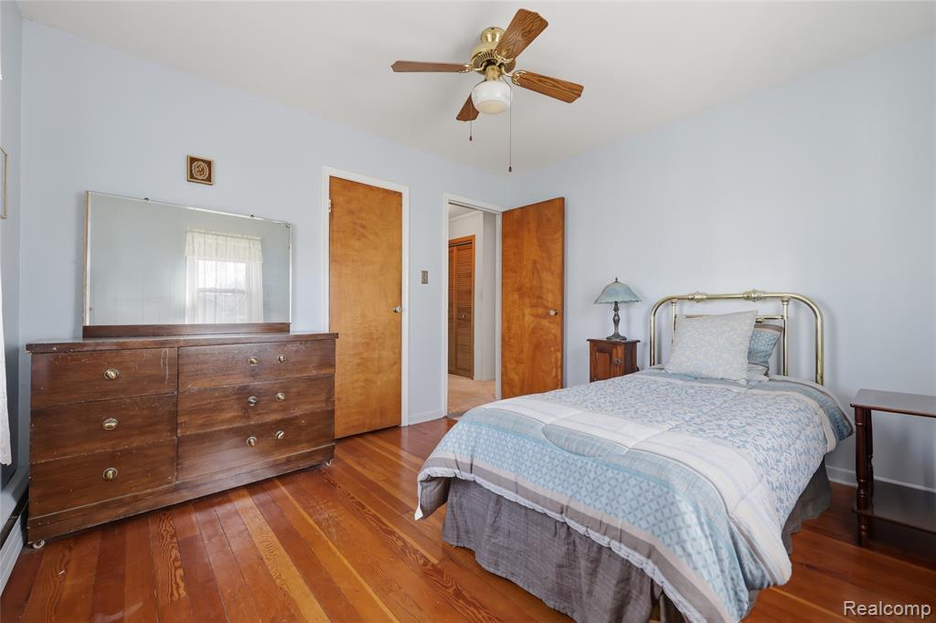 8964 Butwell Street, Livonia, MI 48150 — Photo 16