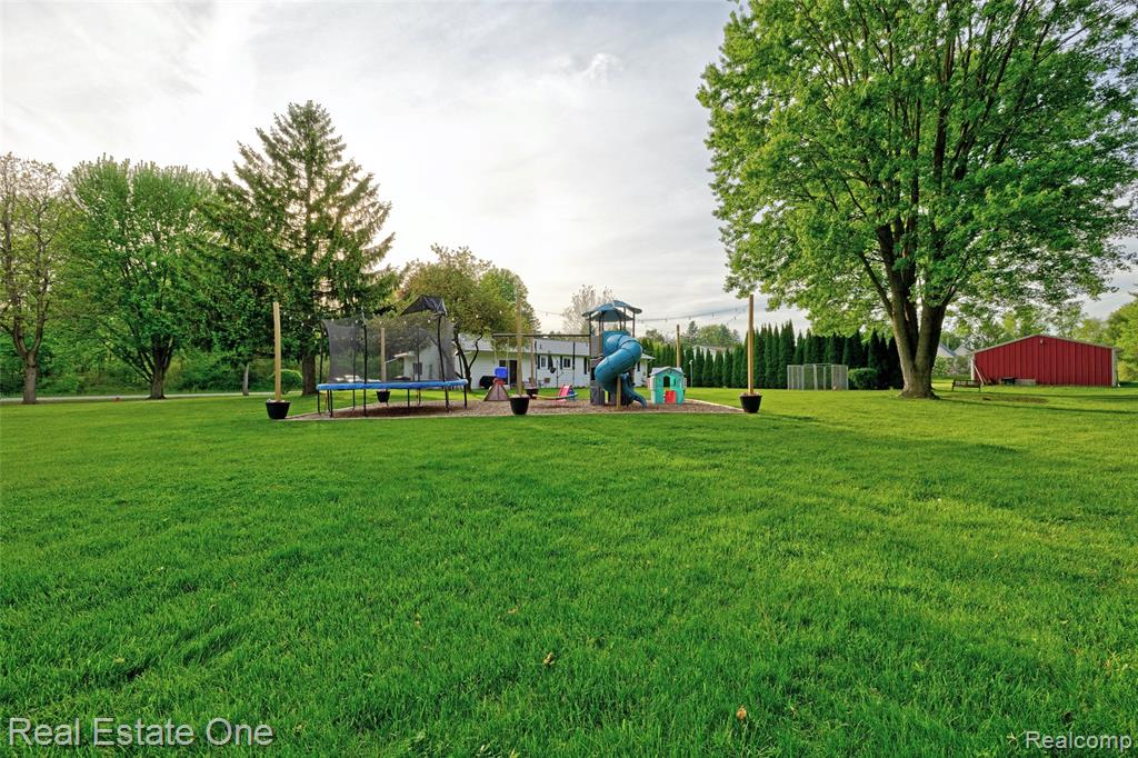1574 Farnsworth Road, Lapeer, MI 48446 — Photo 36