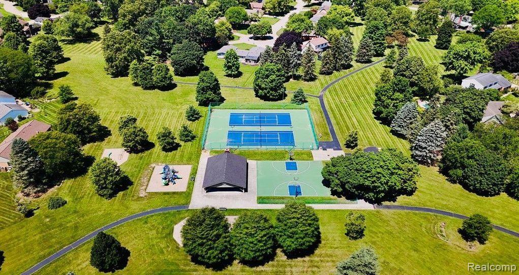 16155 WINCHESTER Drive, Northville, MI 48168 — Photo 50