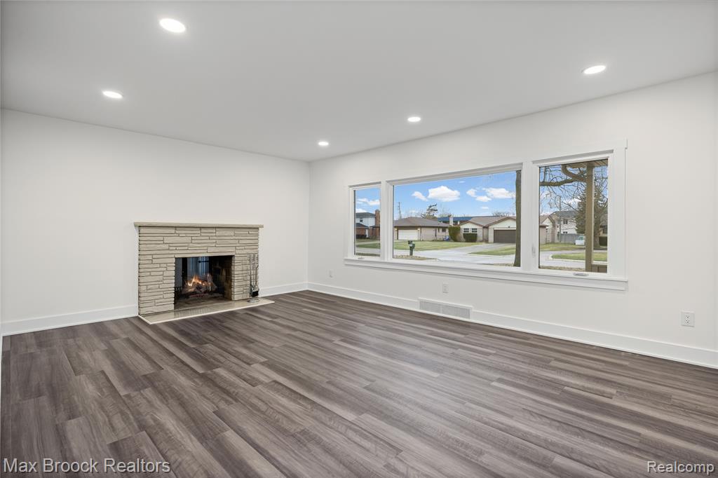 17348 Hilton Street, Southfield, MI, 48075