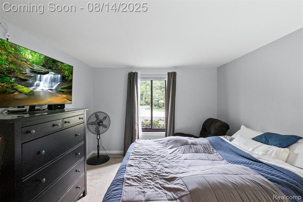 541 Lake Forest Road, Rochester Hills, MI 48309 — Photo 16