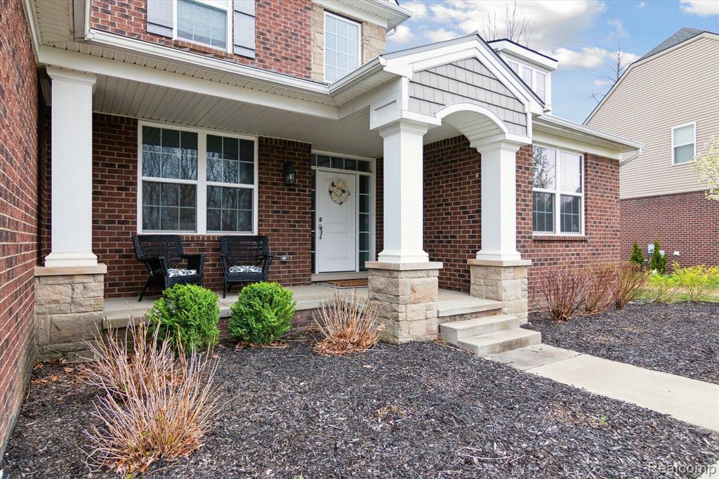 571 HUDSON Circle, South Lyon, MI 48178 — Photo 56