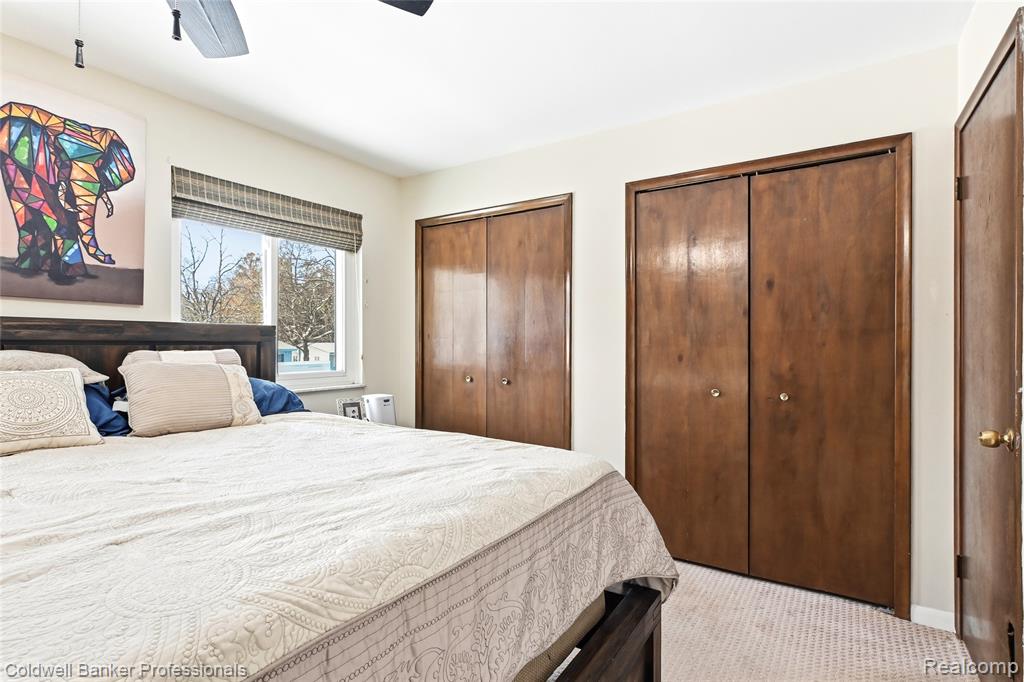 4904 Lake Grove Drive, White Lake, MI 48383 — Photo 15