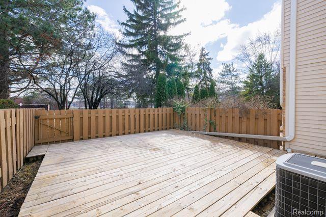 5077 BUCKINGHAM, Troy, MI 48098 — Photo 28