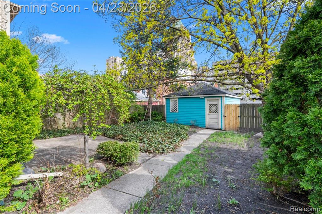 685 W Bethune Street, Detroit, MI 48202 — Photo 33