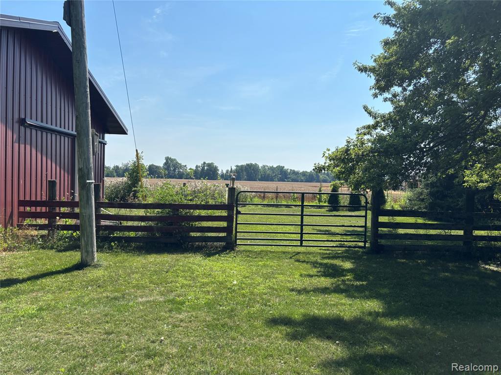 8531 S Waldron Road, Pittsford, MI 49271 — Photo 31