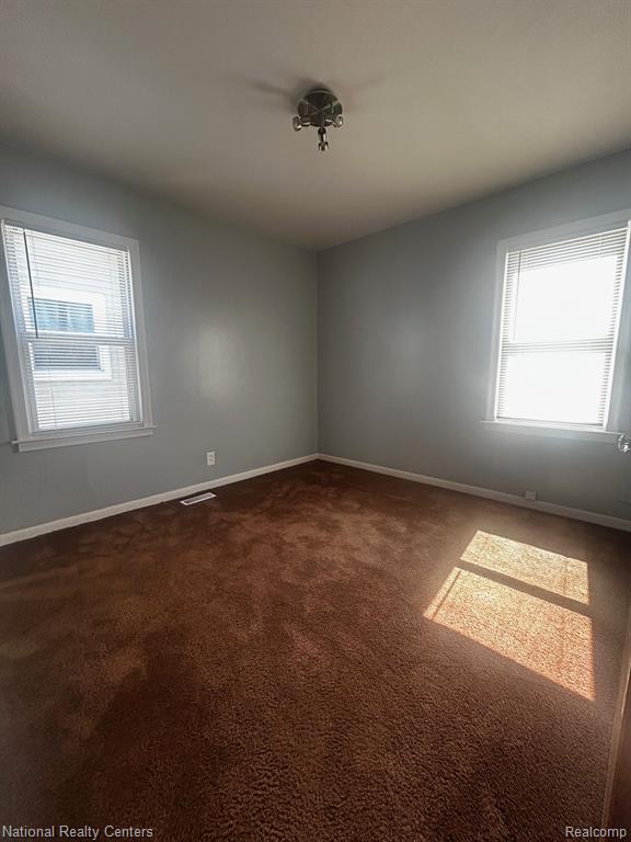 576 E BARRETT Avenue, Madison Heights, MI 48071 — Photo 16