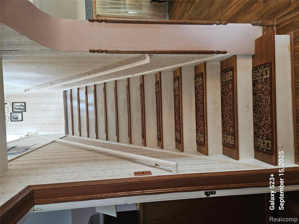 624 Hickory Street, Fenton, MI 48430 — Photo 11