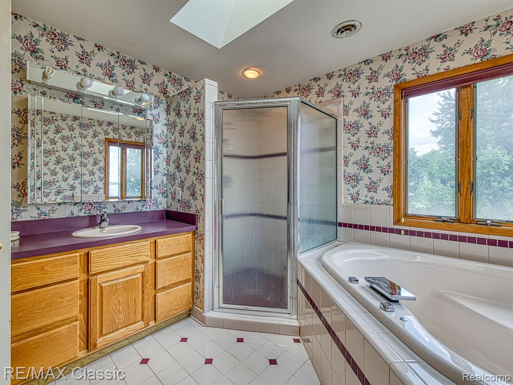 11540 E E Shore Drive, Whitmore Lake, MI 48189 — Photo 15