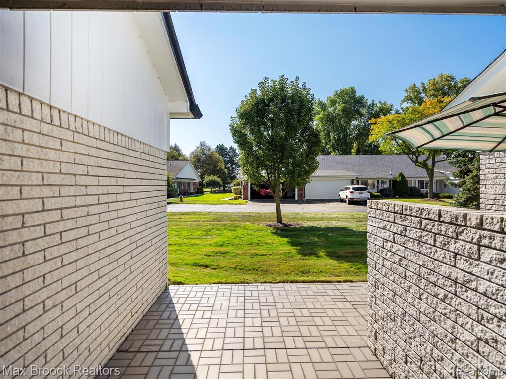 628 Country Club Drive, 23, Saint Clair Shores, MI 48082 — Photo 7