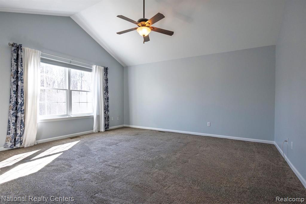 693 ABBINGTON Court, Howell, MI 48843 — Photo 21