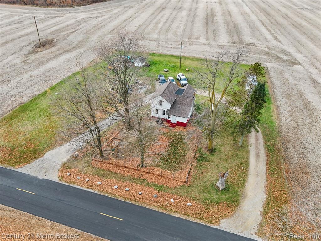 1102 Wellsville Highway, Palmyra, MI 49268 — front exterior