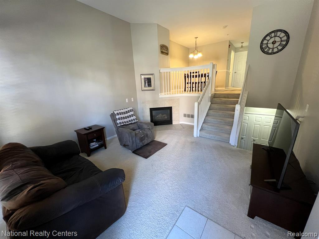 16880 Farmington Road, 42, Livonia, MI 48154 — Photo 3